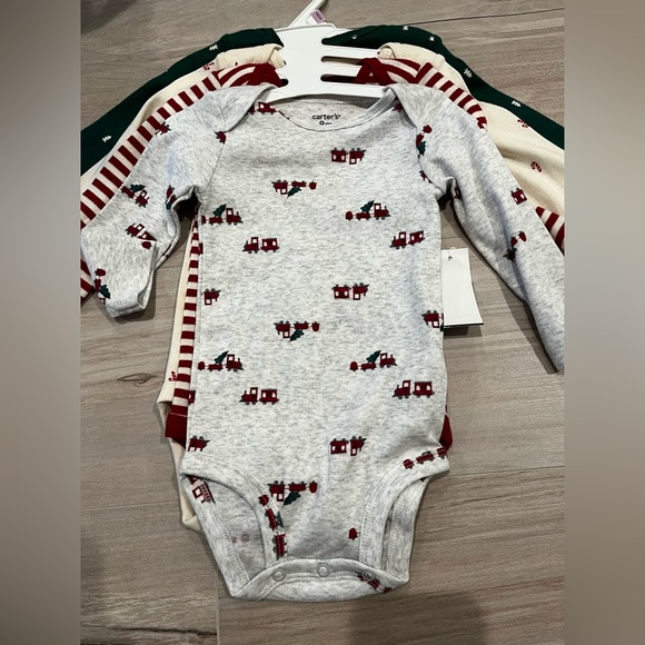NWT Carter's Gray, Red & Green Train Holiday 5 Piece Bodysuit Set Size 9 Months - Picture 2 of 6
